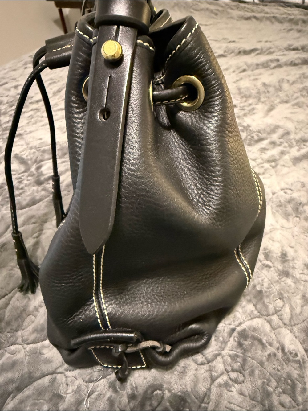 Black Leather Drawstring Bucket Bag - Picture 12 of 14